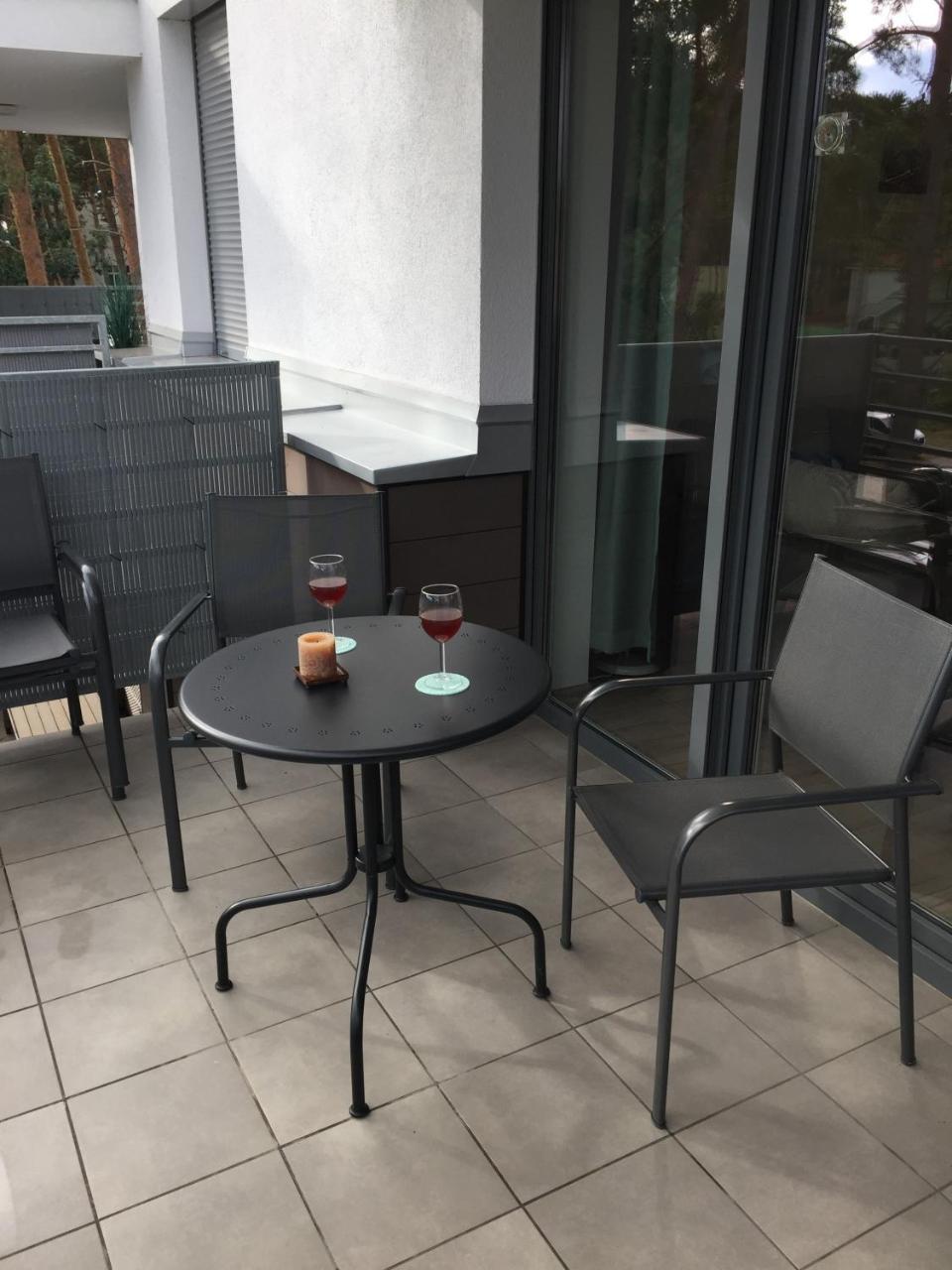 פוגורזליצה Apartament Malinowy Pogorzelica מראה חיצוני תמונה