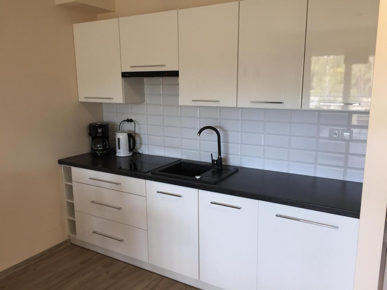 פוגורזליצה Apartament Malinowy Pogorzelica מראה חיצוני תמונה